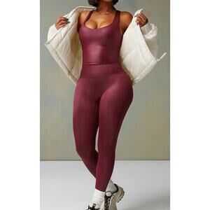 Fabletics Anywhere Shine Leggings Tank Top Matching Set Maroon Small